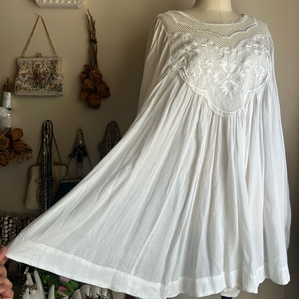 Amazing Free People White Ivory Embroidered Boho Lace Tunic Top Sz Sm/Med